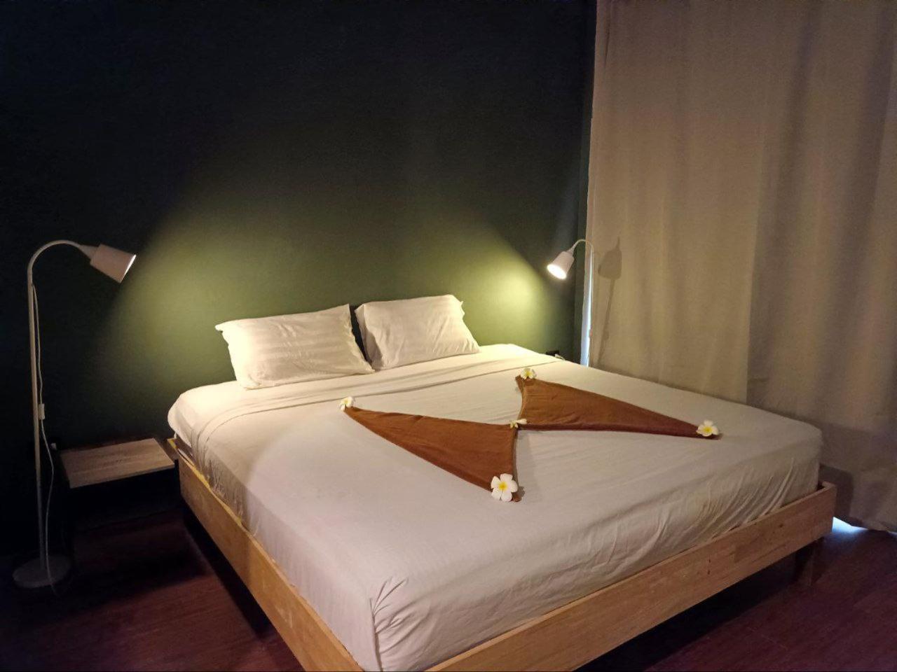 Centerpoint Hotel & Plaza ท้องศาลา ภายนอก รูปภาพ