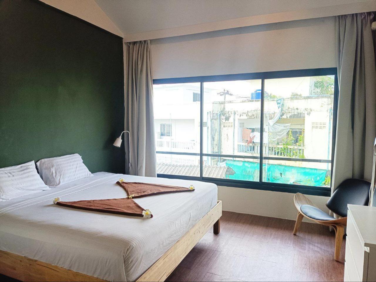 Centerpoint Hotel & Plaza ท้องศาลา ภายนอก รูปภาพ